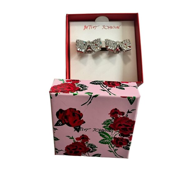 NEW BETSEY JOHNSON BOW EARRINGS SILVER POST LEVERBACK SPARKLY WHITE SILVER NWT N - Picture 6 of 7